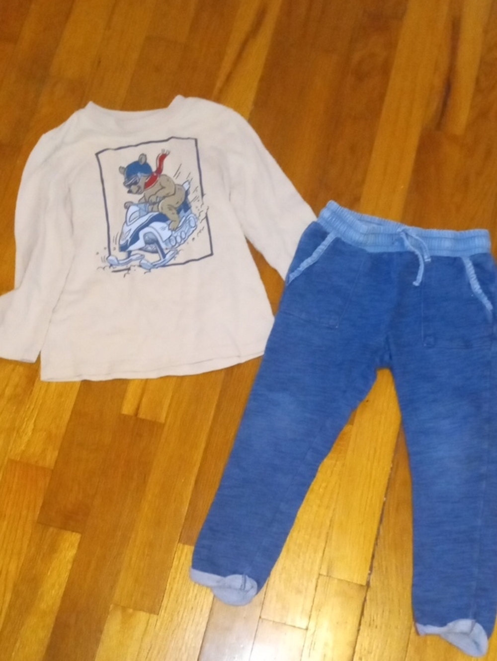 boys 3t long sleeve graphic tee, with pull on blue pants